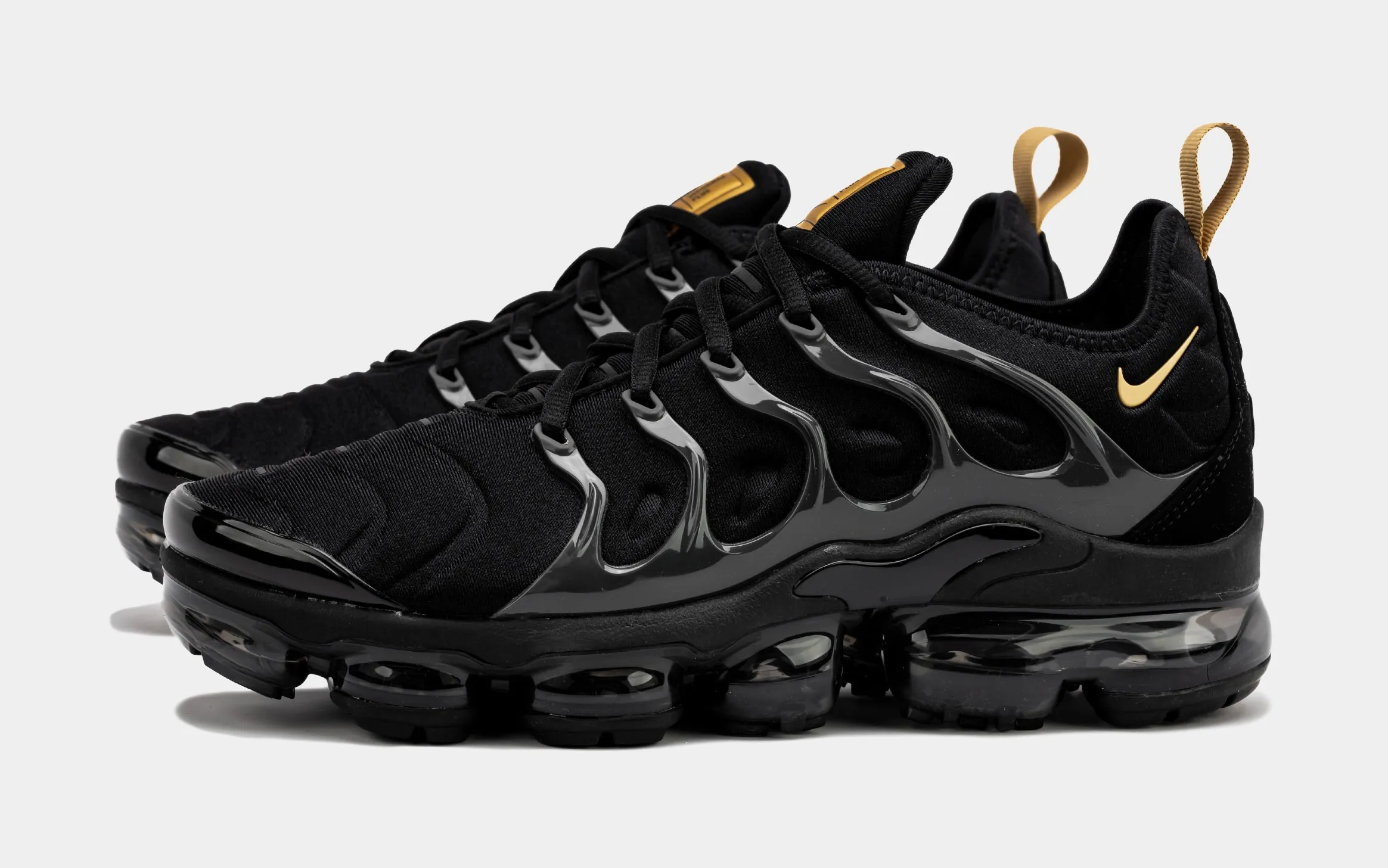 Air VaporMax Plus Mens Running Shoes (Black)