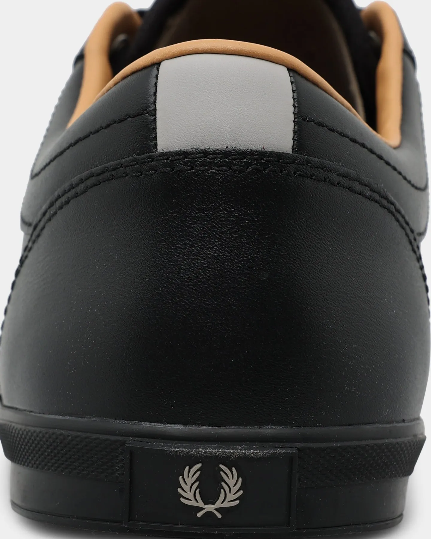 Fred Perry Baseline Black